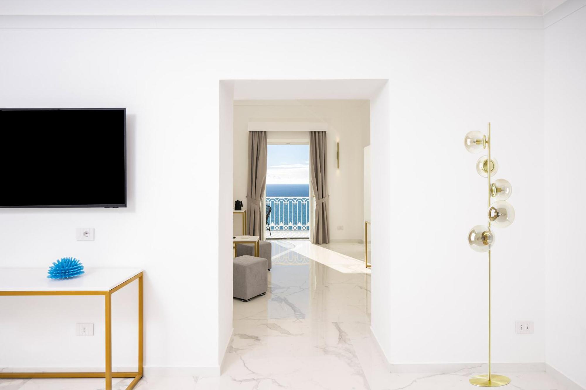 Gianlica Suites Positano Buitenkant foto